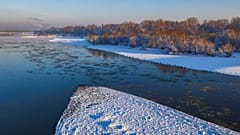 Die Weichsel in Polen im Winter.