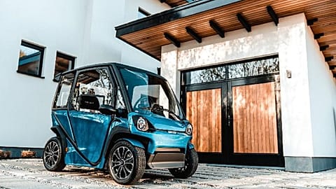 The Squad, Squad Mobility's solar-powered city car.