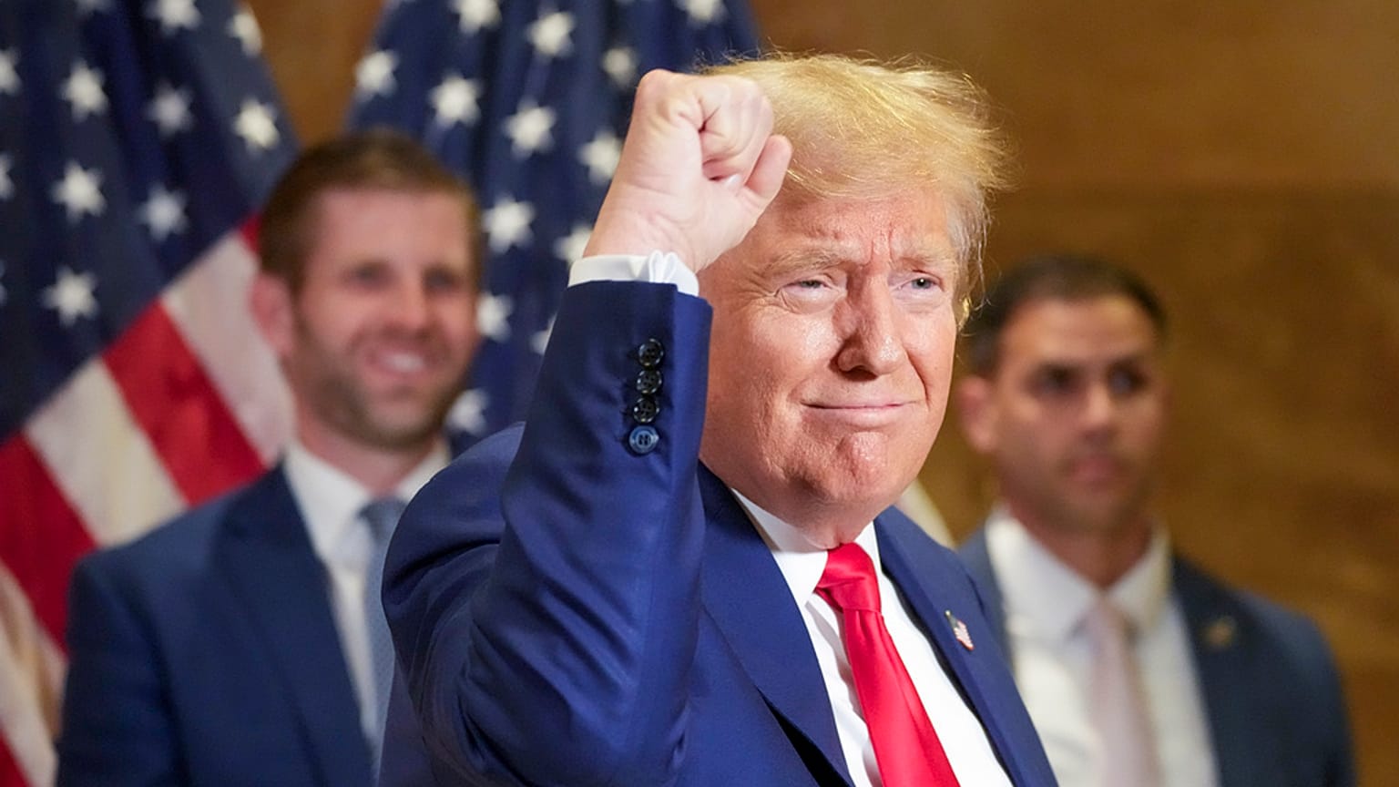 Eski ABD Başkanı Donald Trump, hakkındaki yolsuzluk davasında kendisini destekleyenlere teiekkür etti