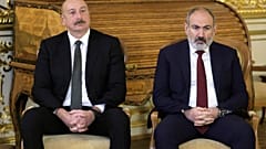 Премьер-министр Армении Никол Пашинян и президент Азербайджана Ильхам Алиев в Санкт-Петербурге, 26 декабря 2023 г.