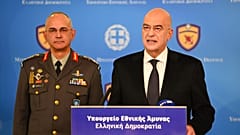 Ο υπουργός Εθνικής Άμυνας, Νίκος Δένδιας και ο νέος αρχηγός ΓΕΕΘΑ, Δημήτρης Χούπης 