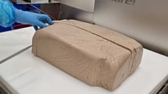 Une pâte de poisson produite à l'aide de la méthode unique SuperGround.