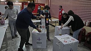 أحد مراكز الاقتراع