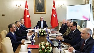 Cumhurbaşkanı Erdoğan başkanlığında Dolmabahçe Çalışma Ofisi’nde güvenlik toplantısı yapıldı
