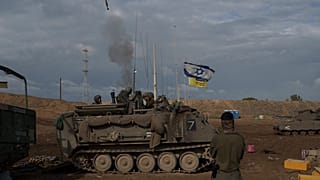 Izraeli harckocsi a Gázai övezet határánál