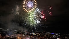 Πυροτεχνήματα στους Κήπους Τίβολι για τη διαδοχή του θρόνου