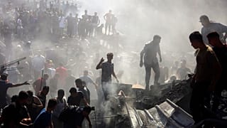 عکس آرشیوی از حمله ماه نوامبر اسرائیل به خان یونس در نواز غزه