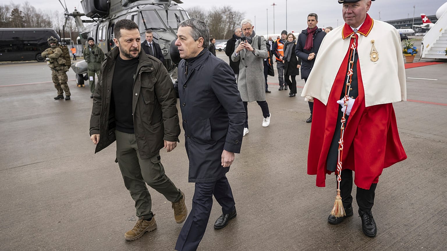 Президент Украины Владимир Зеленский прибыл в Швейцарию для участия в ВЭФ-2024.