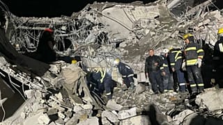 موقع الحادث بعد القصف