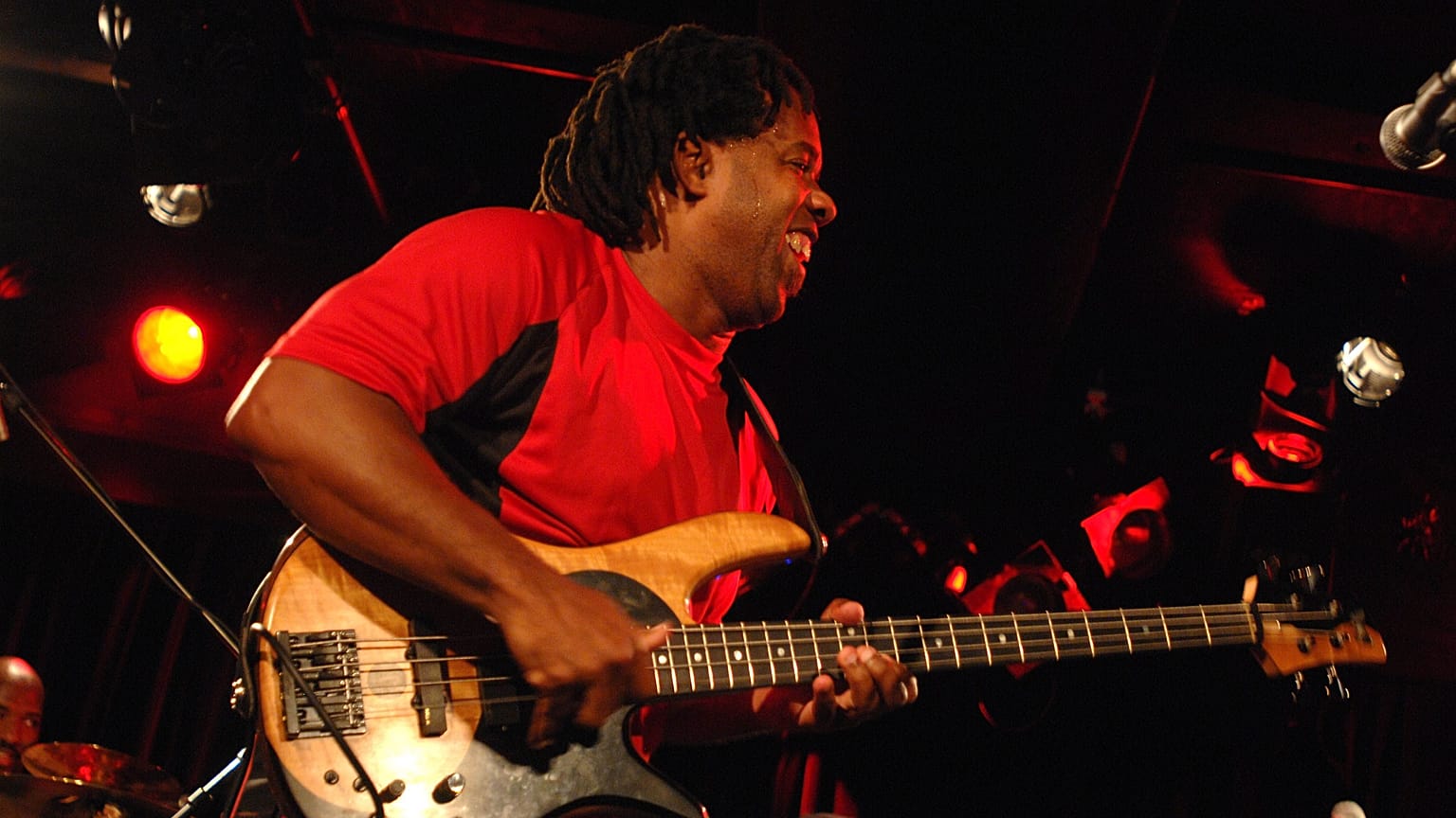 Victor Wooten az A38 Hajón, 2008. július 8-án