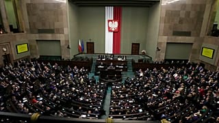 Депутаты оппозиционной партии "Право и справедливость" сорвали парламентские дебаты