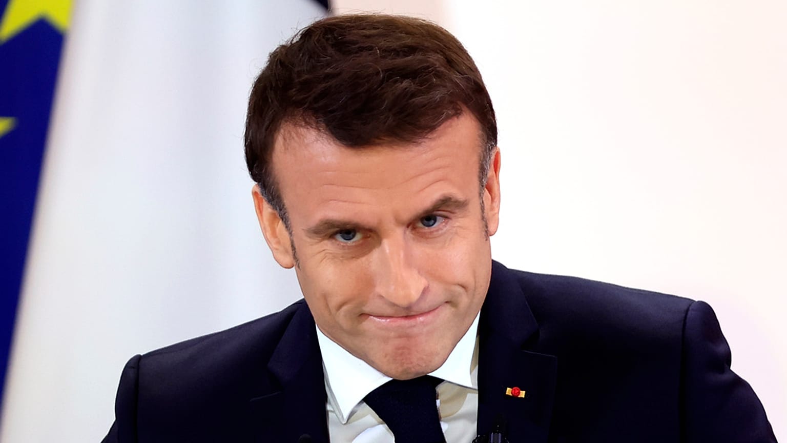 El presidente francés, Emmanuel Macron, el martes 16 de enero de 2024 en el Palacio del Elíseo en París.