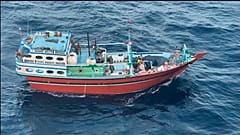 Kaybolan deniz komandoları Husilere silah taşıyan eski bir gemiye operasyon düzenlemişti