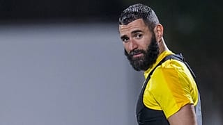 Karim Benzema edzésen Szaúd-Arábiában