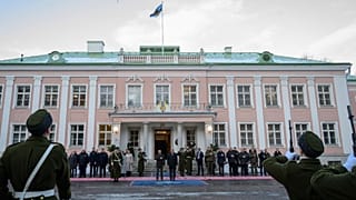Estonia's President Alar Karis, centre, and Ukrainian President Volodymyr Zelenskyy attend a welcoming ceremony, in Tallinn, Estonia, Thursday, Jan. 11, 2024.