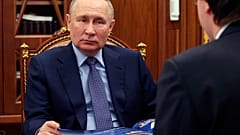 Russlands Präsident Wladimir Putin und die Rekrutierung für den Krieg in der Ukraine