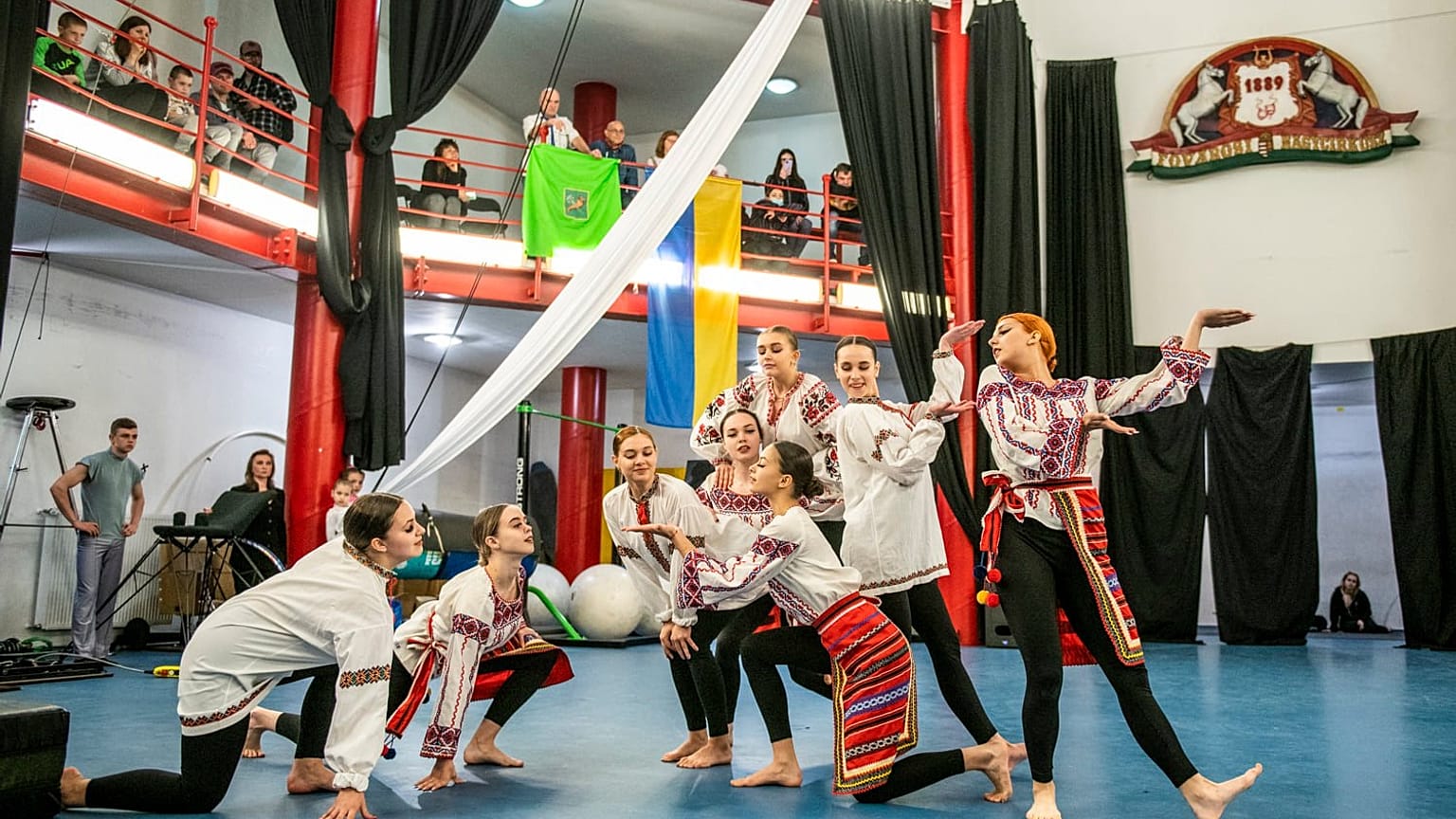 Az ukrán és a magyar artistaképzősök közös előadása 2022. tavaszán