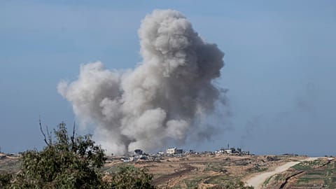 Israels Bombardierungen von Gaza dauern an