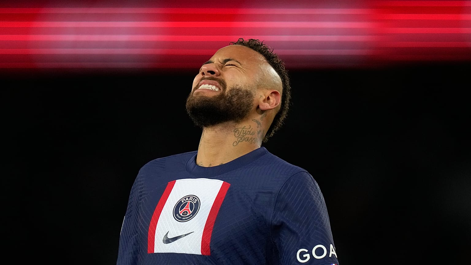 PSG futbolcusu Neymar, Paris Saint-Germain ile Angers arasında Paris, Fransa'daki Parc des Princes'te oynanan Fransa Birinci Ligi futbol maçı sırasında, 11 Ocak 2023.