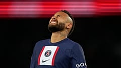 PSG futbolcusu Neymar, Paris Saint-Germain ile Angers arasında Paris, Fransa'daki Parc des Princes'te oynanan Fransa Birinci Ligi futbol maçı sırasında, 11 Ocak 2023.