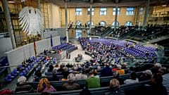 القاعة العامة في البوندستاغ، مبنى الرايخستاغ في برلين، ألمانيا، 18 يناير 2024.