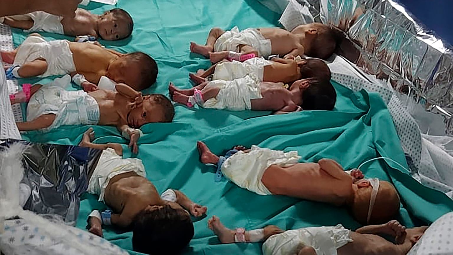 Gazze'de dünyaya gelen prematüre bebekler 