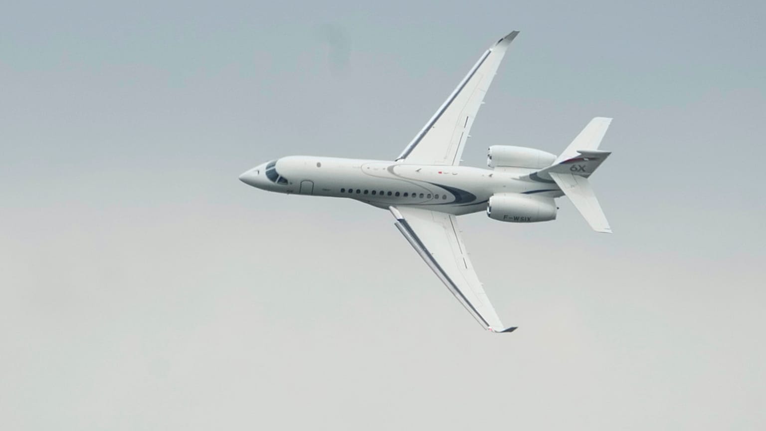 SYMBOLBILD: Eine Dassault Falcon 6X während der Paris Air Show in Le Bourget, 19. Juni 2023. Eine Dassault Falcon 10 stürzte offenbar in Afghanistan ab.