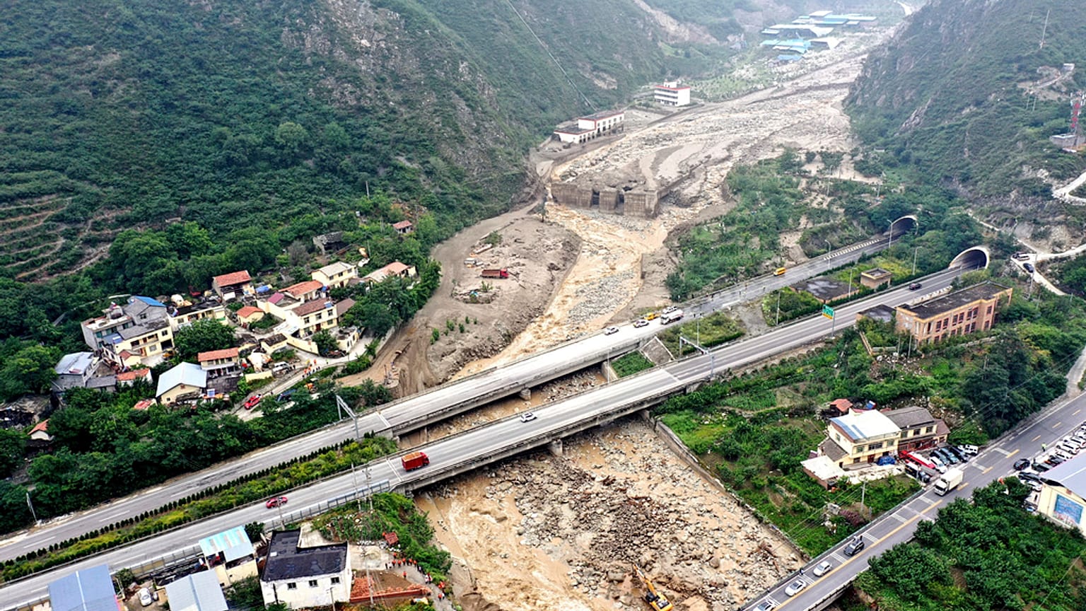 Çin'de haziran ayında da heyelan meydana gelmişti (arşiv)