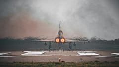 Ein Eurofighter wurde als Begleitschutz für das Flugzeug mit Aditya V. entsandt.