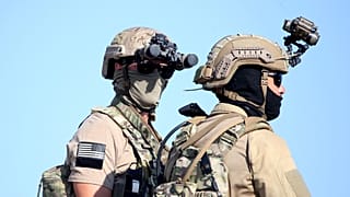 A kép illusztráció: az amerikai haditengerészet két tengerészgyalogosa egy amerikai-ciprusi hadgyakorlaton Limassol kikötőjében 2021. szeptember 10-én