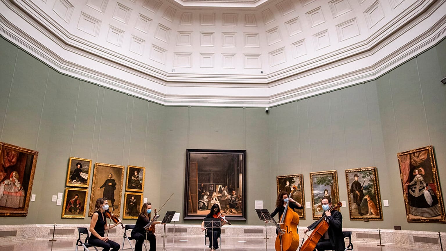 El Prado museum gallery