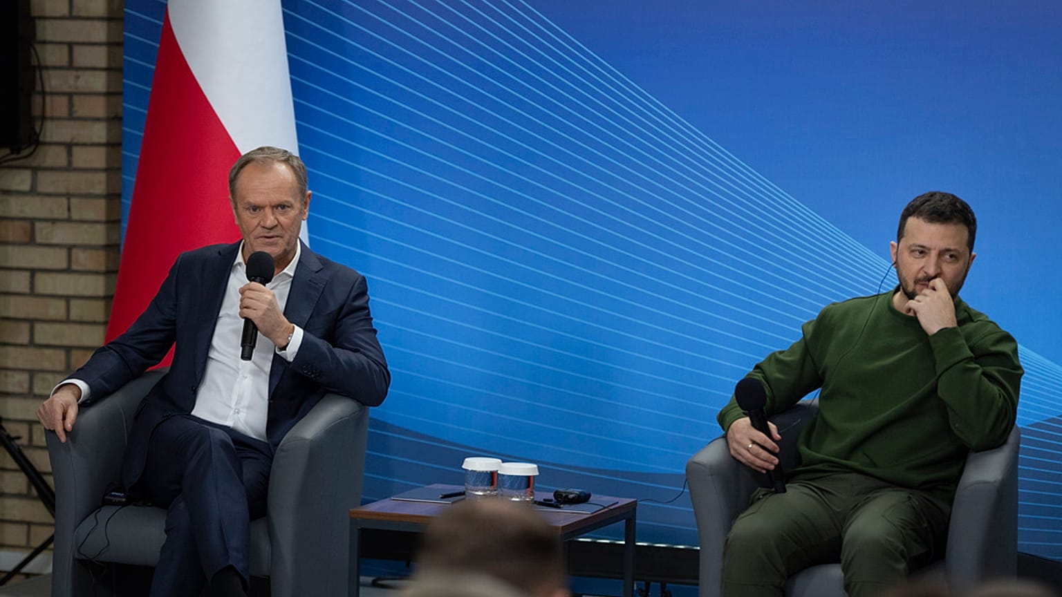 Donald Tusk és Volodimir Zelenszkij pódiumbeszélgetése Kijevben