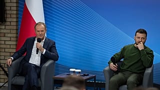 Donald Tusk és Volodimir Zelenszkij pódiumbeszélgetése Kijevben