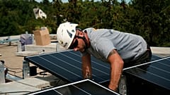 Napenergia panel felszerelése