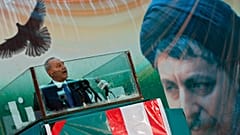 نبیه بری، رئیس پارلمان لبنان و رهبر گروه امل که موسی صدر بنیاگذار آن بود