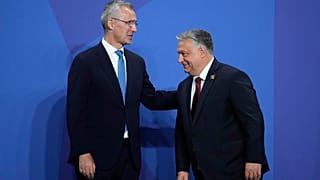 Jens Stoltenberg NATO-főtitkár Orbán Viktor miniszterelnökkel a madridi NATO-csúcstalálkozón 2022. június 29-én