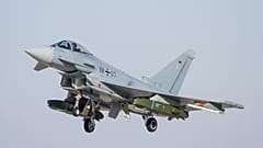 Taurus rakétákkal felszerelt Eurofighter vadászgép