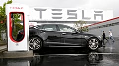 Tesla dünya genelinde liderliğinin geçen yılın son çeyreğinde Çinli BYD'ye kaptırmıştı