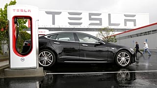 Tesla dünya genelinde liderliğinin geçen yılın son çeyreğinde Çinli BYD'ye kaptırmıştı