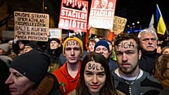 Demonstrierende bei einem Protest gegen die Regierung