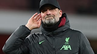 Jürgen Klopp a londoni Emirates Stadionban 2024. január 7-én