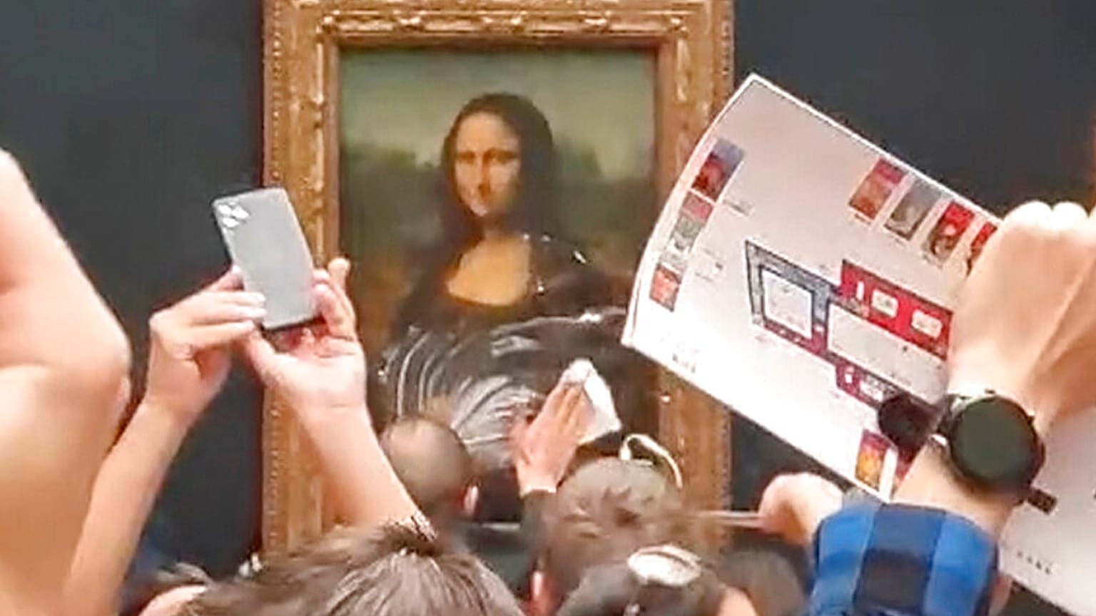 Léonard de Vinci’nin Louvre Müzesi'ndeki Mona Lisa tablosu