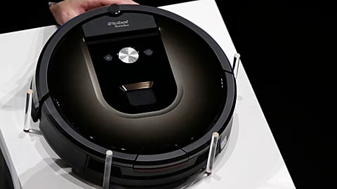روبوت التنظيف Roomba 980 خلال عرض تقديمي في طوكيو، يوم الثلاثاء 29 سبتمبر 2015