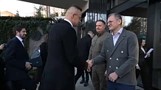 L'incontro tra il ministro degli Esteri ungherese Szijjarto e l'omologo ucraino Kuleba