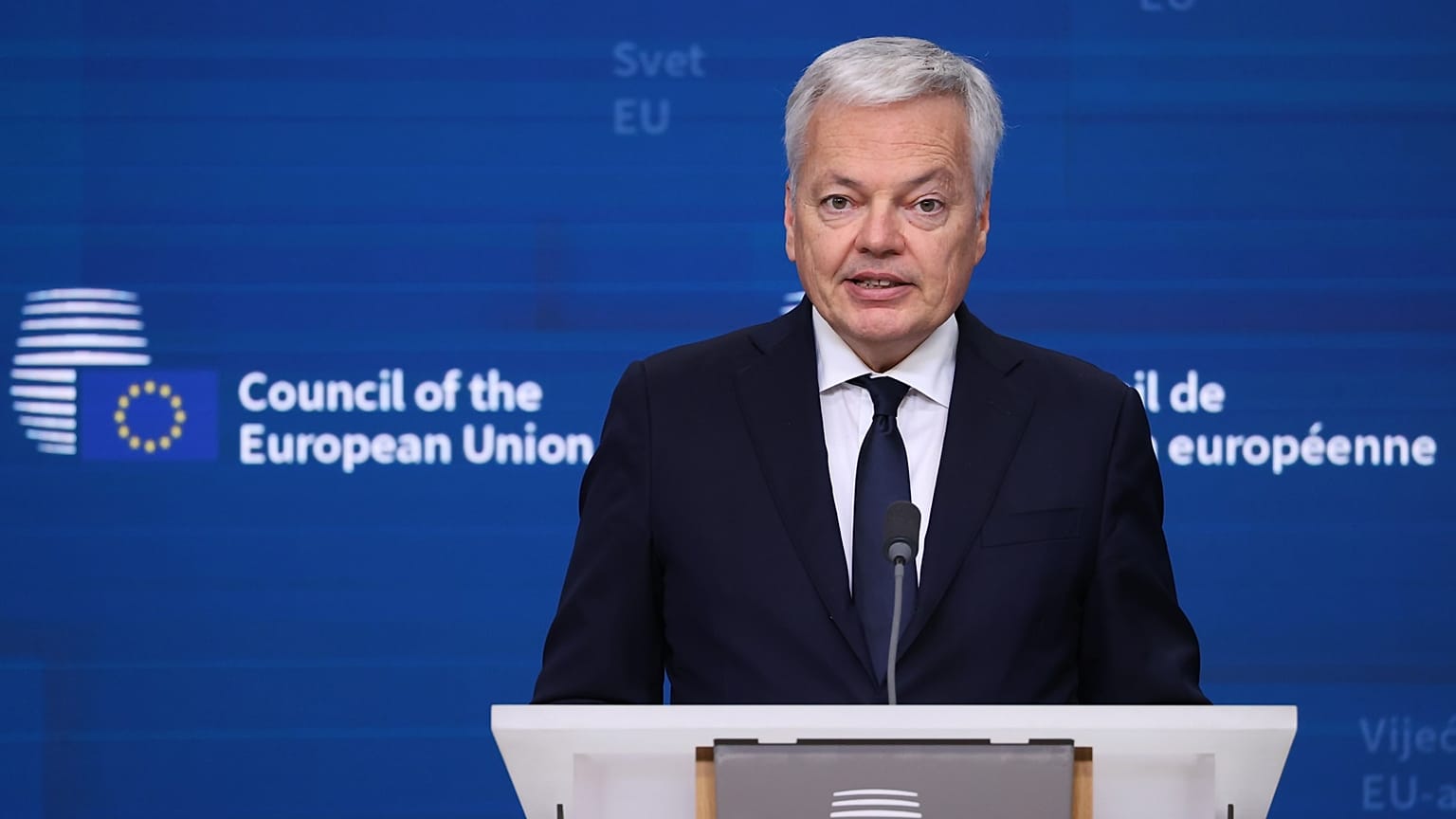 Didier Reynders, Comissário Europeu para a Justiça, disse na segunda-feira que não existia uma maioria clara a favor da adoção do próximo passo do artigo 7º contra a Hungria.