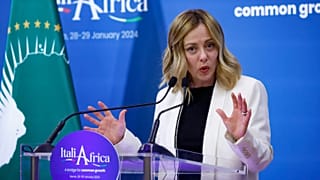 Giorgia Meloni apresenta o plano Mattei que visa uma nova parceria com África