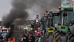 Тракоторы на востоке Парижа