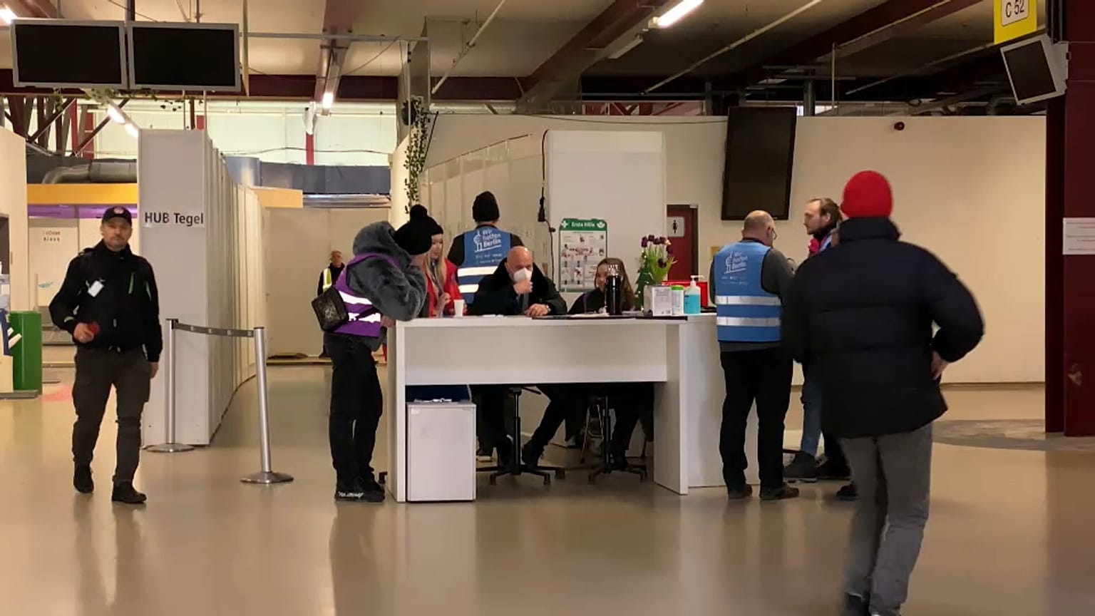 Controlli al campo profughi Tegel