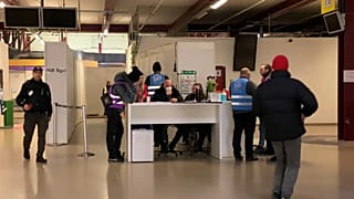 Controlli al campo profughi Tegel