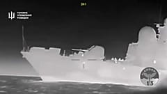 Imagen difundida por Ucrania el 1 de febrero del ataque con el que aseguran haber hundido un buque ruso en el mar Negro